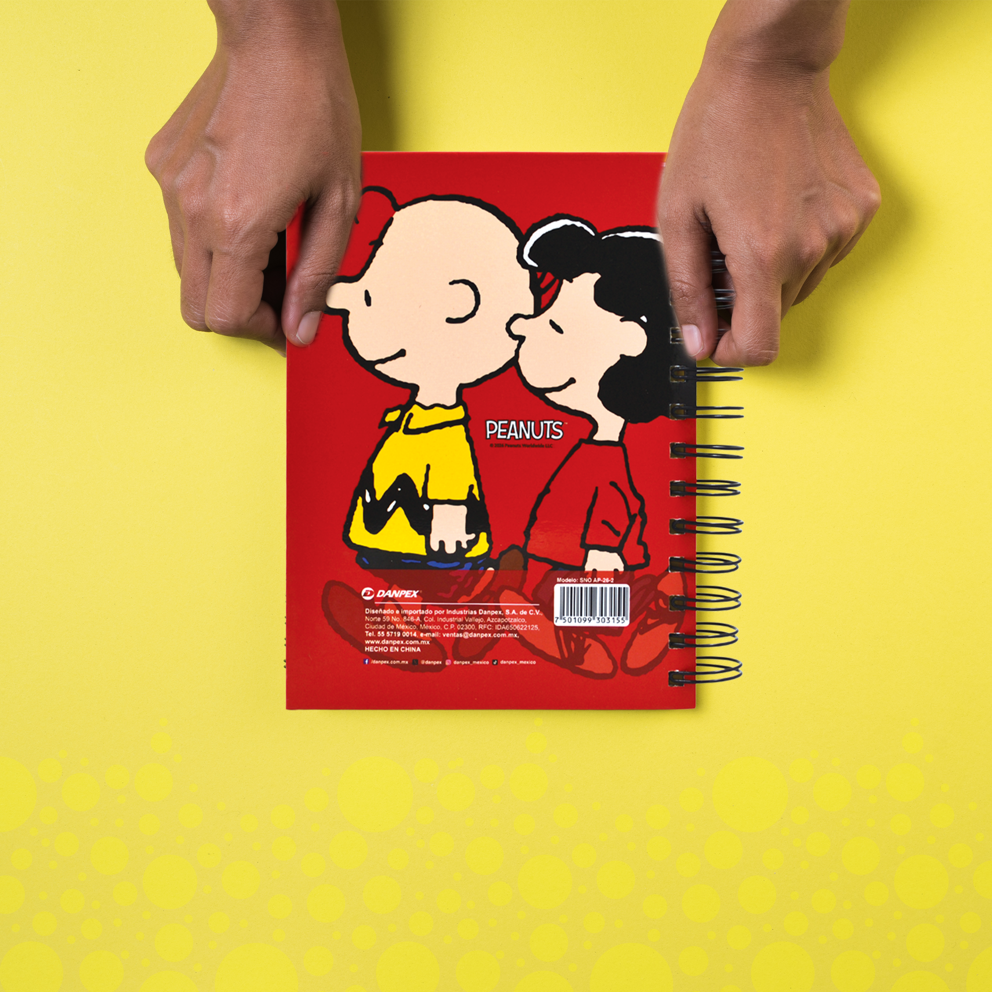AGENDA 2026 SNOOPY® AMARILLA O ROJA - CON ESPIRAL DOBLE METÁLICO