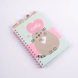Cargar imagen en el visor de la galería, Libreta Diario Pusheen Cutie con 4 Separadores y 80 Hojas Decoradas, 14 x 20 cm